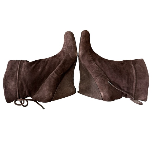 BCBG Suede Mixx Wedge Heel Ankle Booties in Dark Brown in Size US 6 / EU 36 - Picture 6 of 16